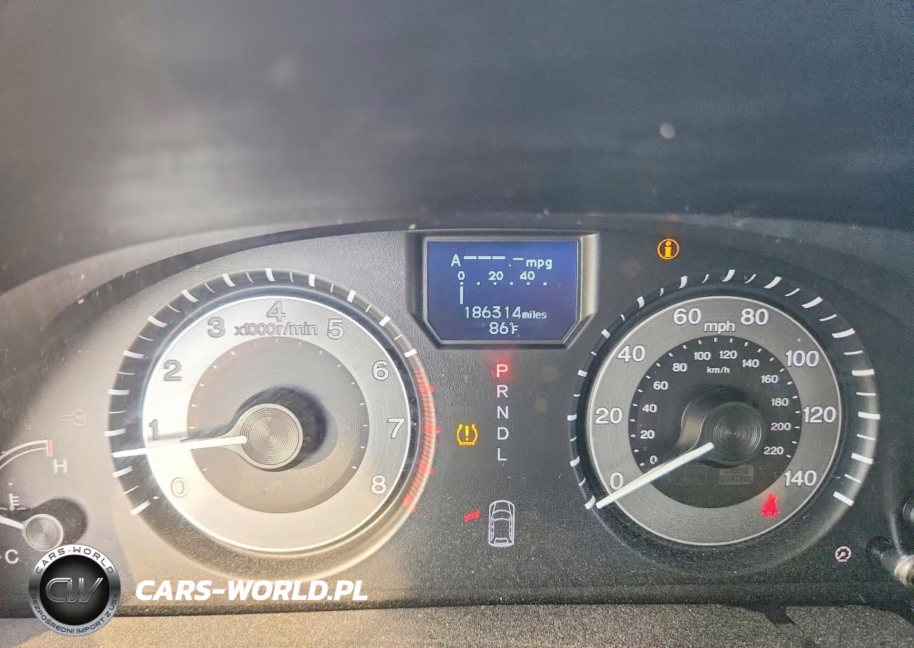 2016 Honda Odyssey Touring VIN:5FNRL5H93GB085135 - 9