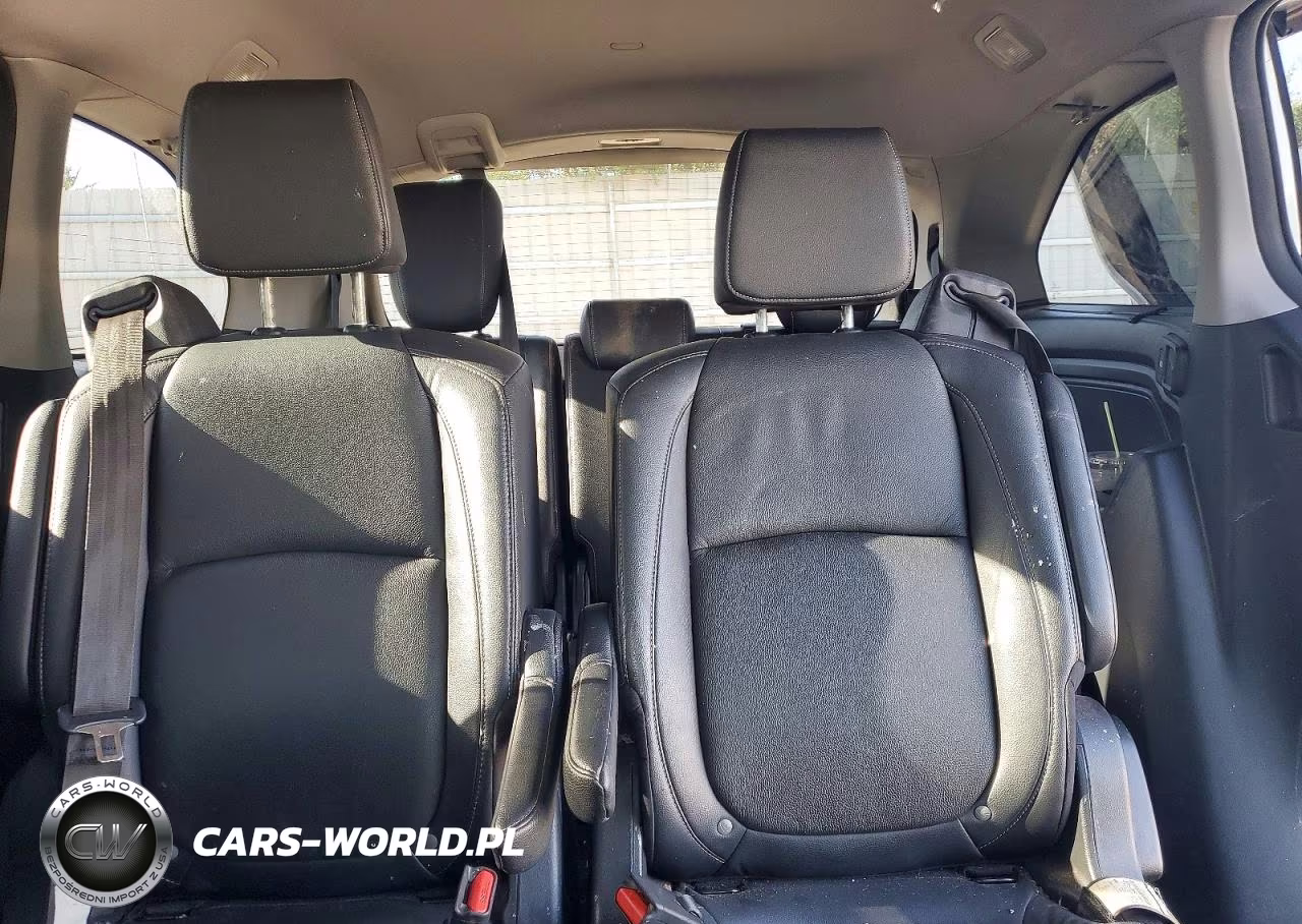 2022 Honda Odyssey Touring VIN:5FNRL6H83NB016083 - 10