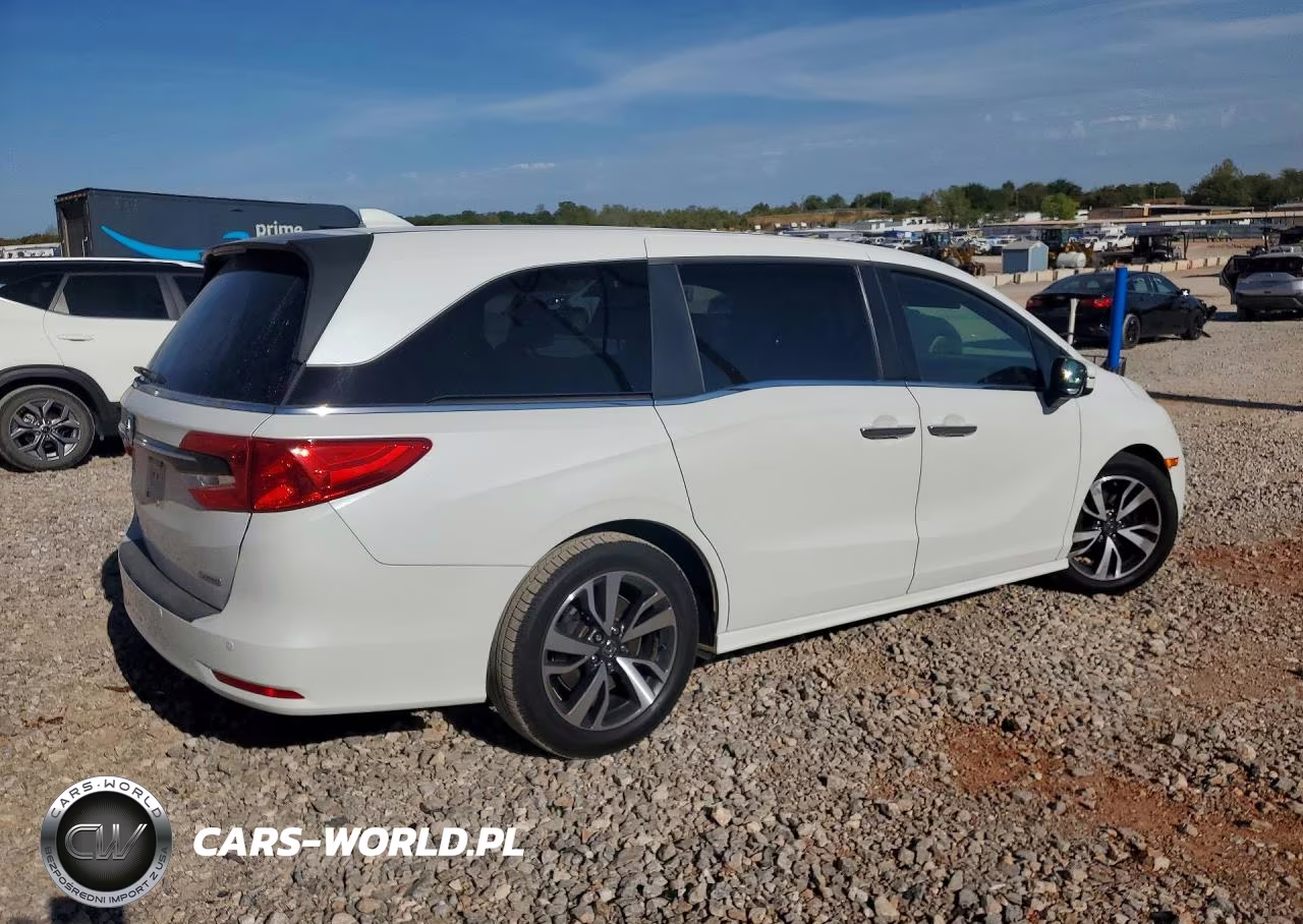 2022 Honda Odyssey Touring VIN:5FNRL6H83NB016083 - 3