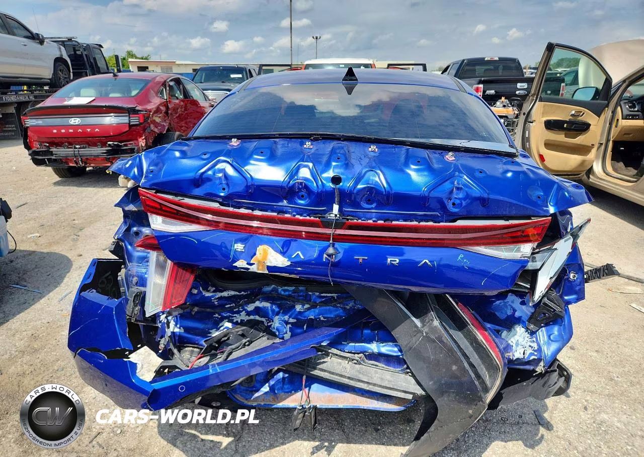 2023 Hyundai Elantra Limited VIN:KMHLP4AG2PU377598 - 6