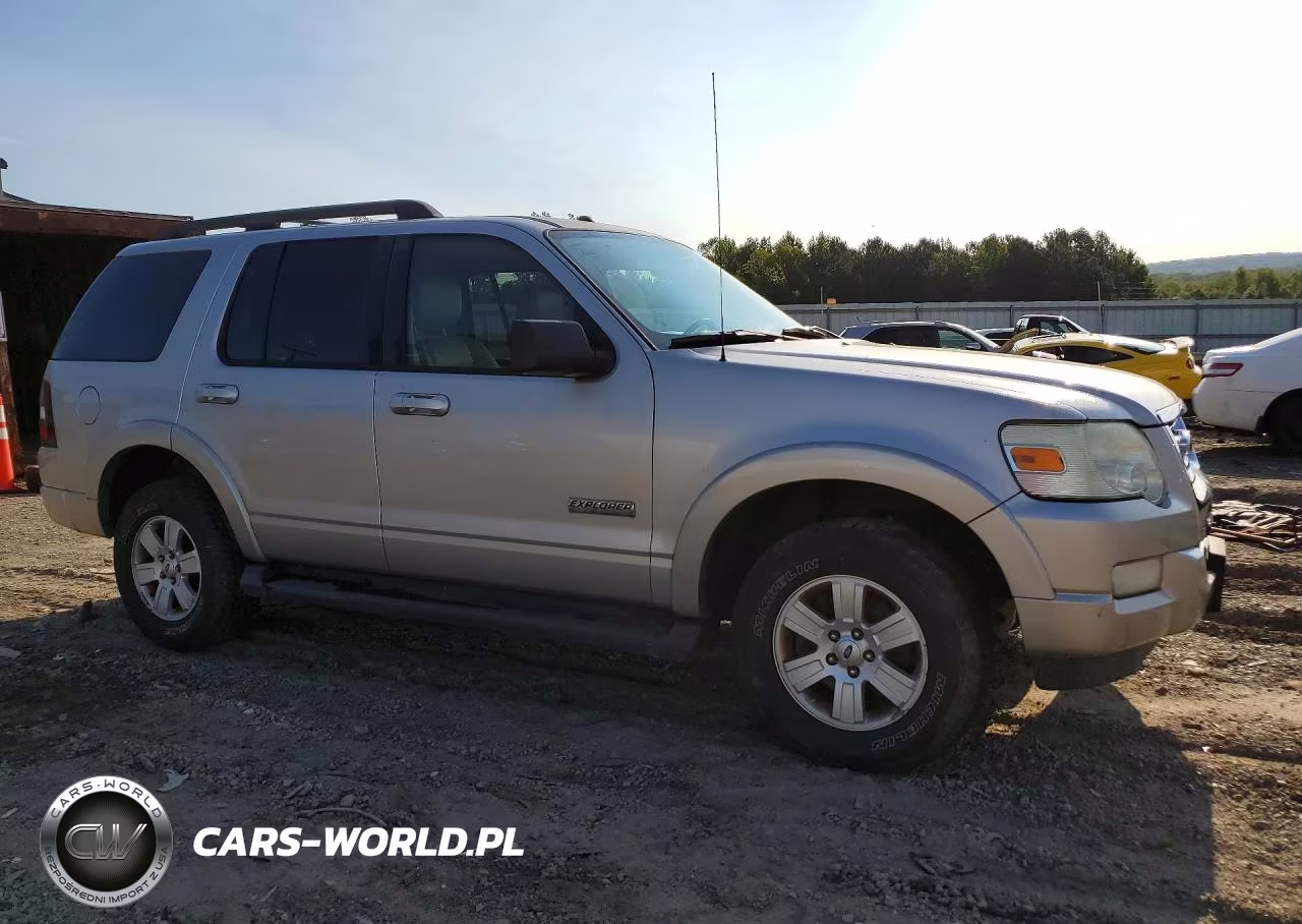 2008 Ford Explorer Xlt VIN:1FMEU73E68UA08162 - 4