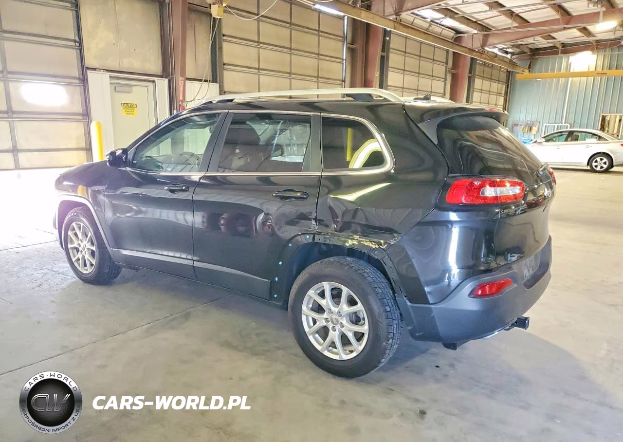 2015 Jeep Cherokee Latitude VIN:1C4PJLCS1FW782373 - 2