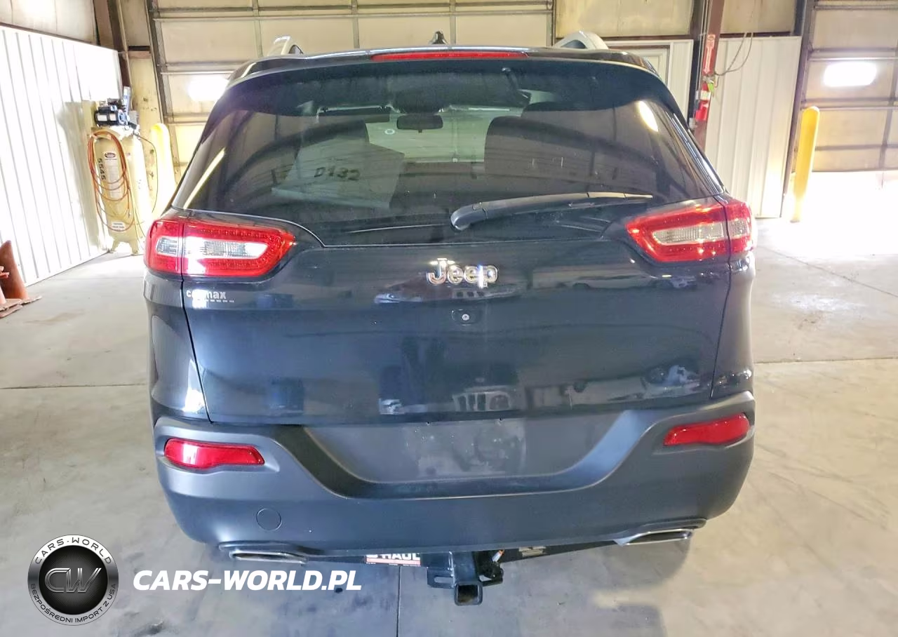 2015 Jeep Cherokee Latitude VIN:1C4PJLCS1FW782373 - 6