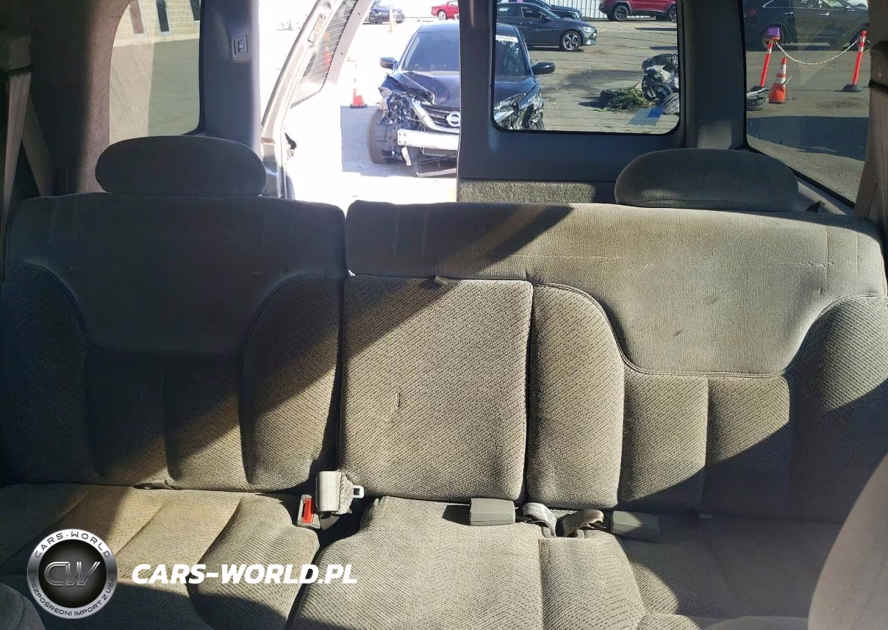 1999 Chevrolet Tahoe K1500 VIN:1GNEK13R7XJ534625 - 10
