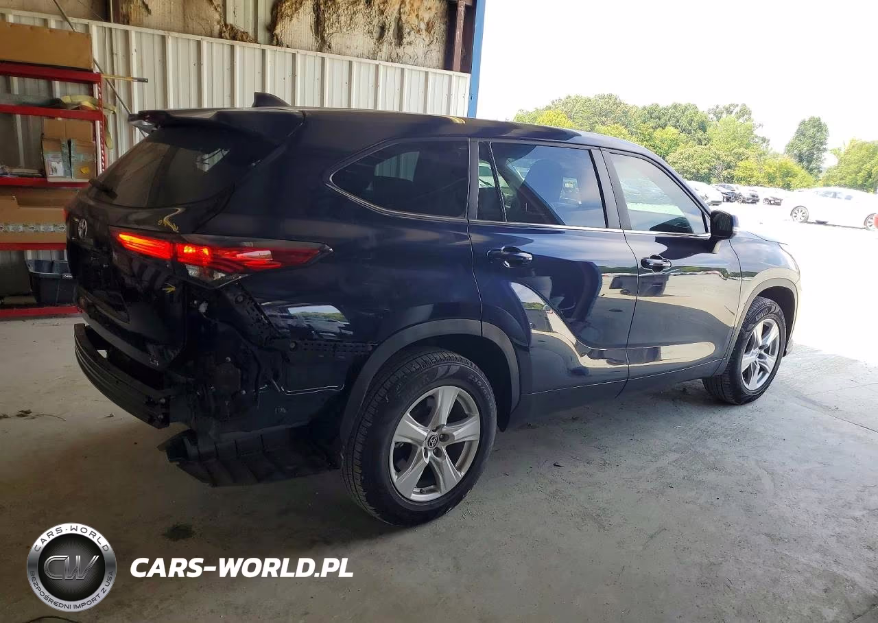 2023 Toyota Highlander Le VIN:5TDKDRAHXPS033214 - 3
