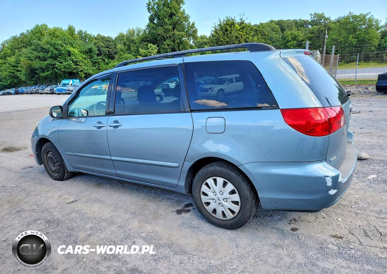 2009 Toyota Sienna Le 7-Passenger VIN:5TDZK23C69S245883 - 2