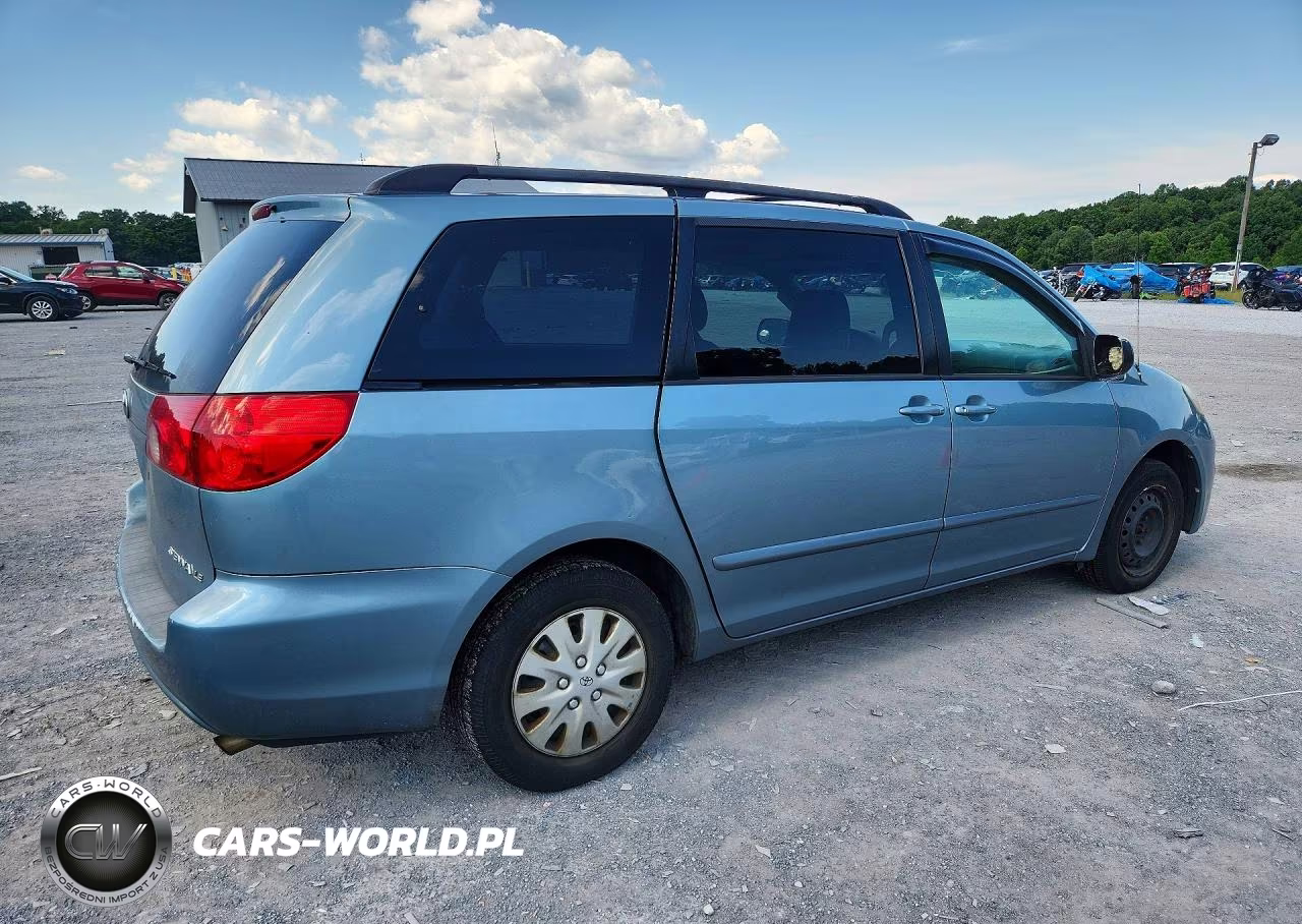 2009 Toyota Sienna Le 7-Passenger VIN:5TDZK23C69S245883 - 3