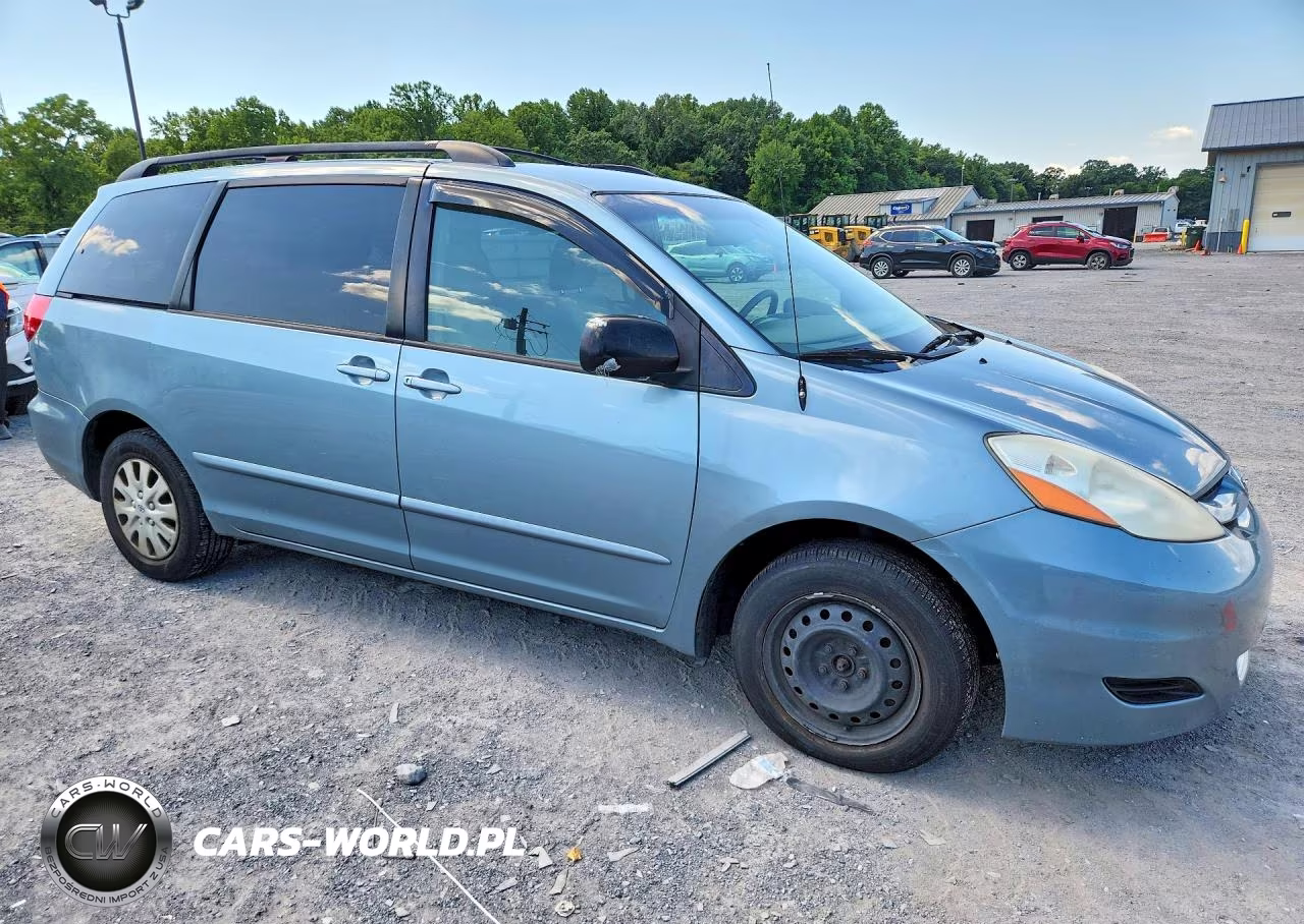 2009 Toyota Sienna Le 7-Passenger VIN:5TDZK23C69S245883 - 4