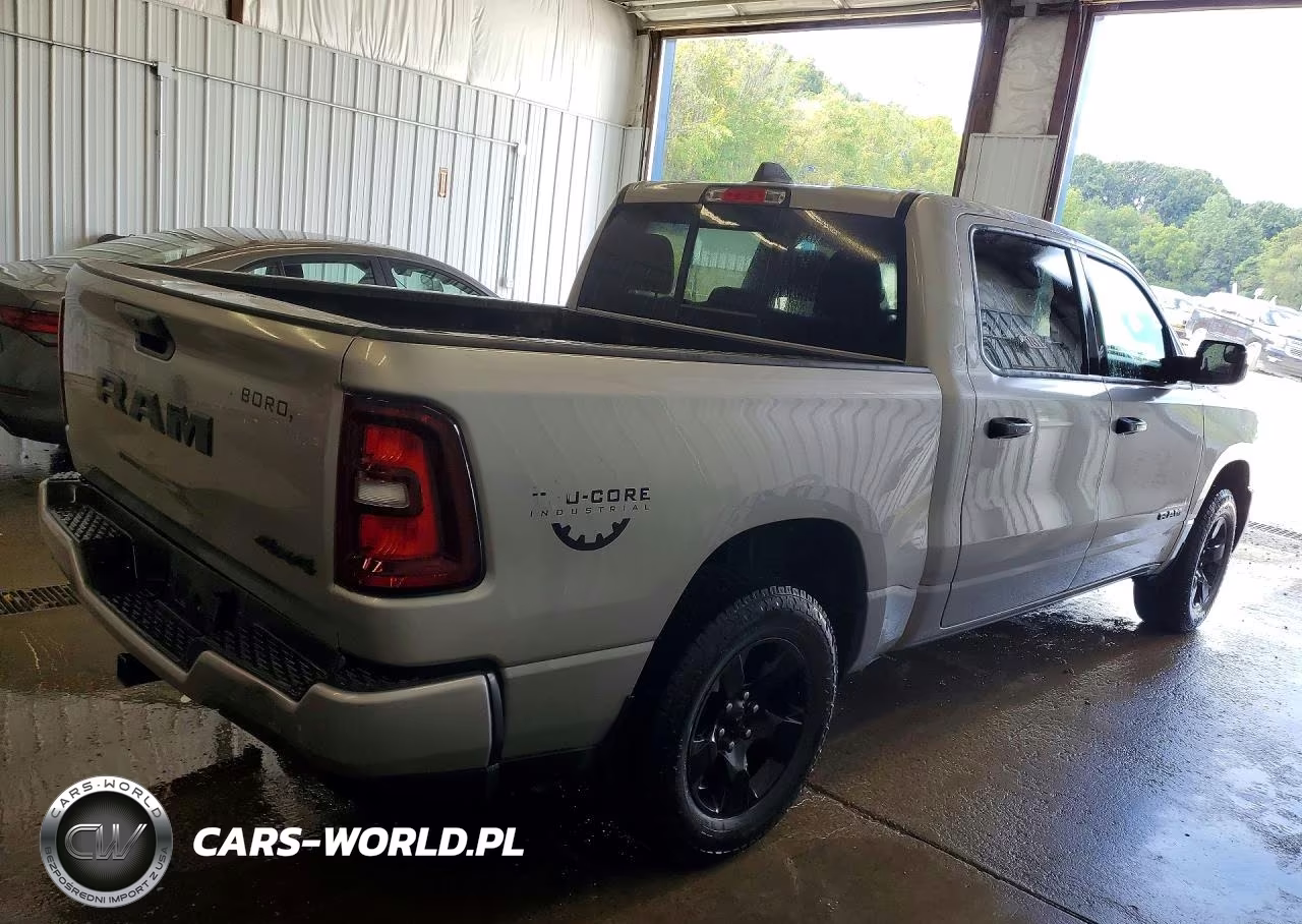 2025 Ram 1500 VIN:1C6RRFGG6SN665260 - 3