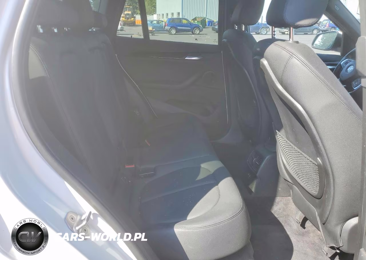 2019 BMW X1 xDrive28I VIN:WBXHT3C54K5L89219 - 10