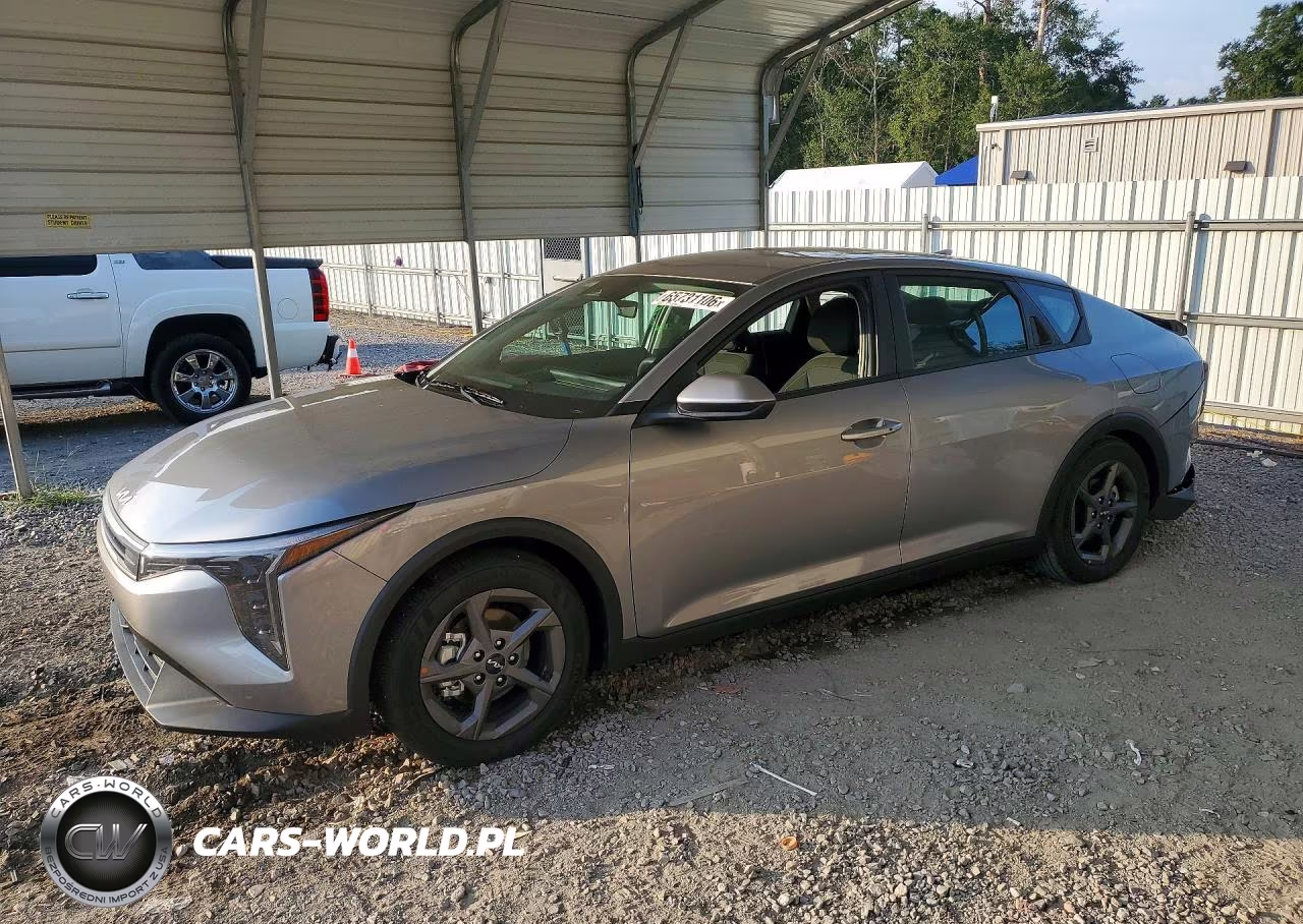 2026 Kia K4 Lxs VIN:3KPFT4DE4TE350418 - 1