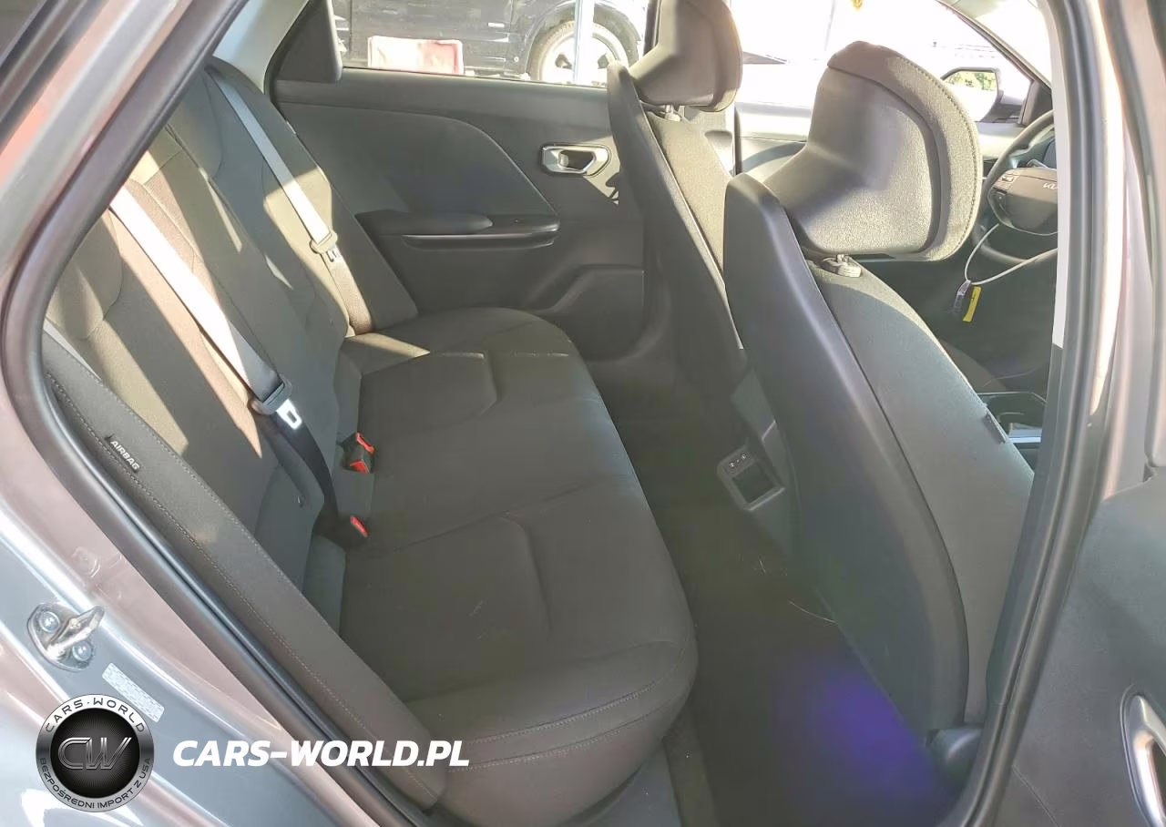 2026 Kia K4 Lxs VIN:3KPFT4DE4TE350418 - 10