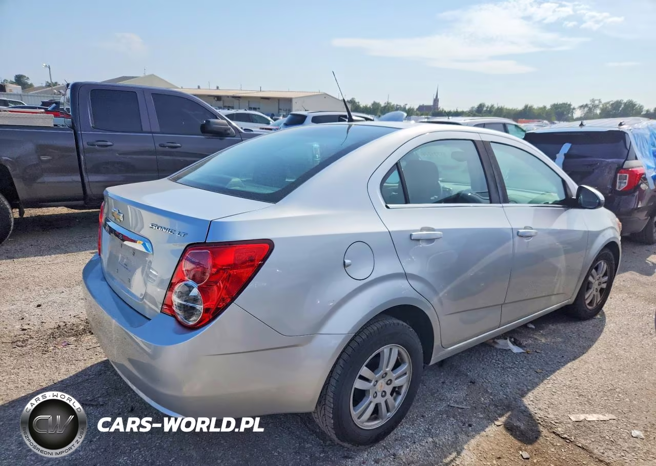 2012 Chevrolet Sonic Lt VIN:1G1JC5SH4C4166667 - 3