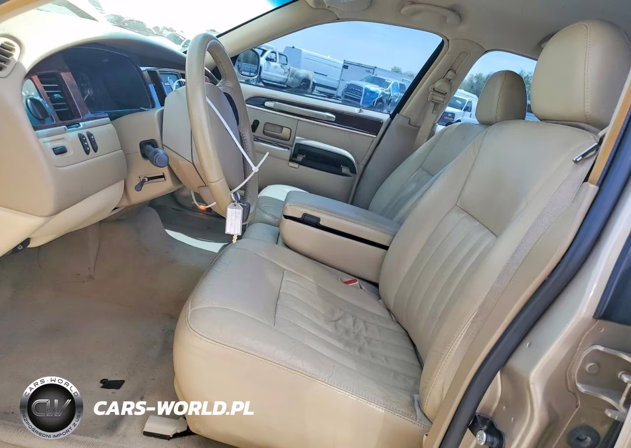 2006 Lincoln Town Car Signature VIN:1LNHM81W36Y646809 - 7