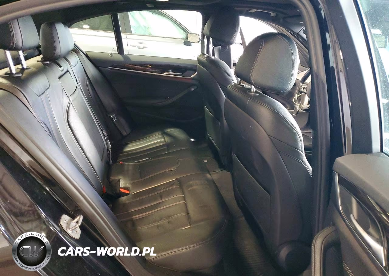 2019 BMW 530 Xi VIN:WBAJA7C59KWW06735 - 10