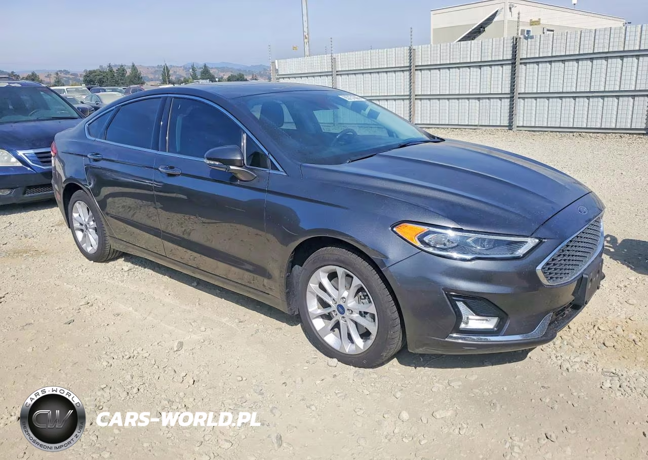2020 Ford Fusion Titanium VIN:3FA6P0SU5LR171004 - 4