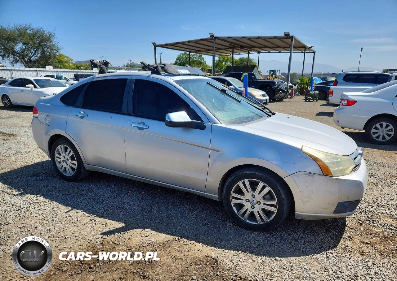 2010 Ford Focus Sel VIN:1FAHP3HN1AW205749 - 4