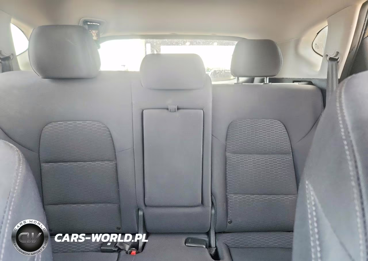 2021 Hyundai Tucson Value VIN:KM8J33A40MU350320 - 10