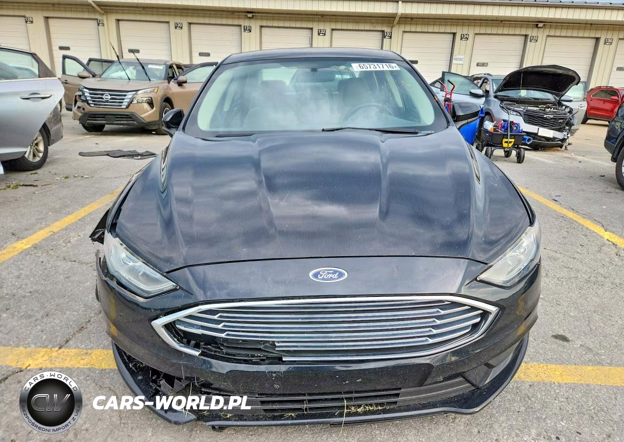 2018 Ford Fusion S VIN:3FA6P0G7XJR146812 - 5