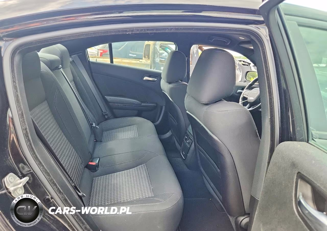 2019 Dodge Charger Sxt VIN:2C3CDXJG2KH710736 - 10