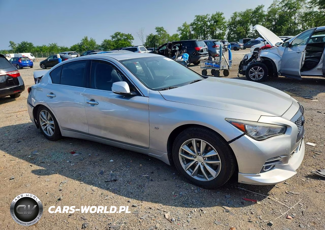 2015 Infiniti Q50 Premium VIN:JN1BV7AR2FM413624 - 4