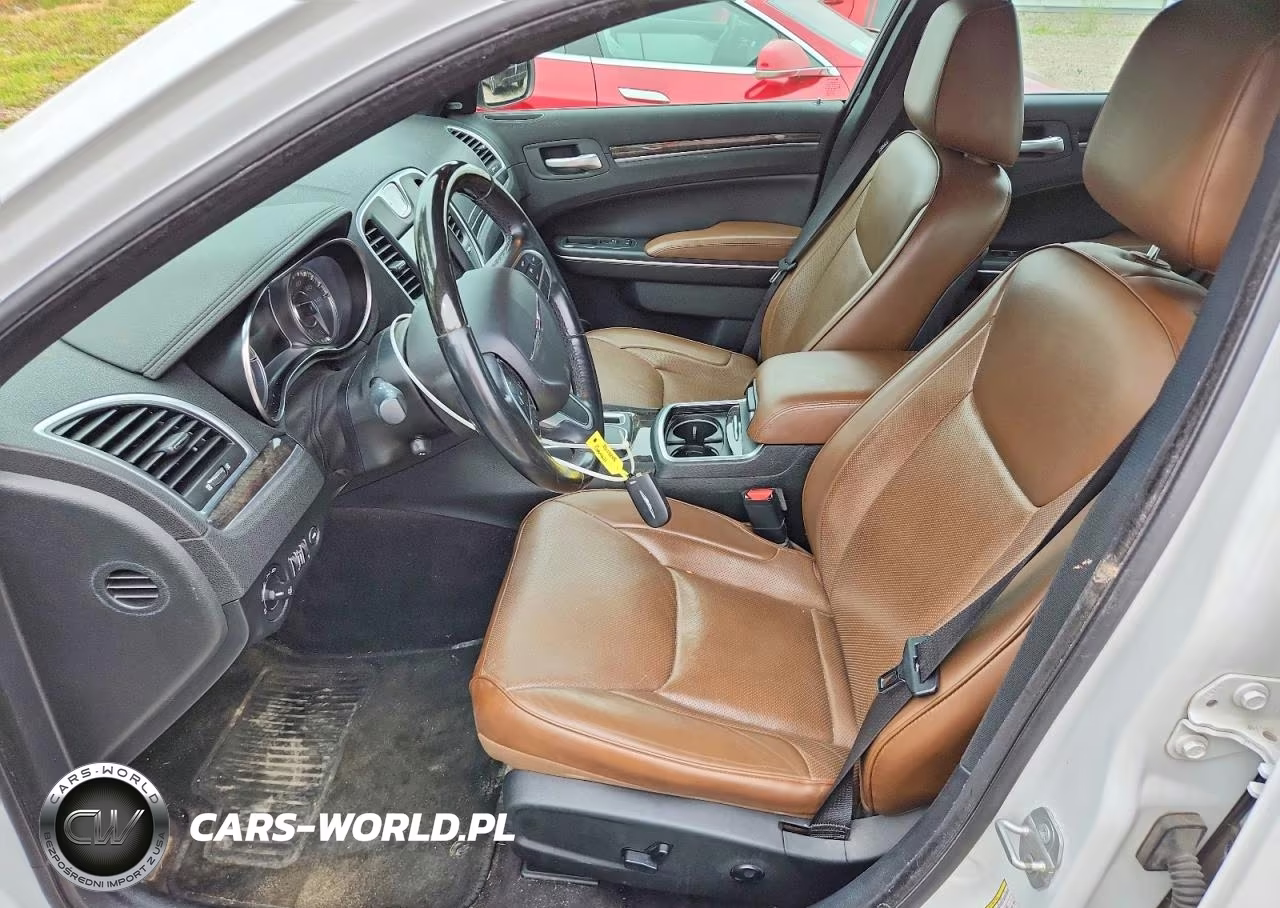 2018 Chrysler 300 Limited VIN:2C3CCAKG6JH214741 - 7