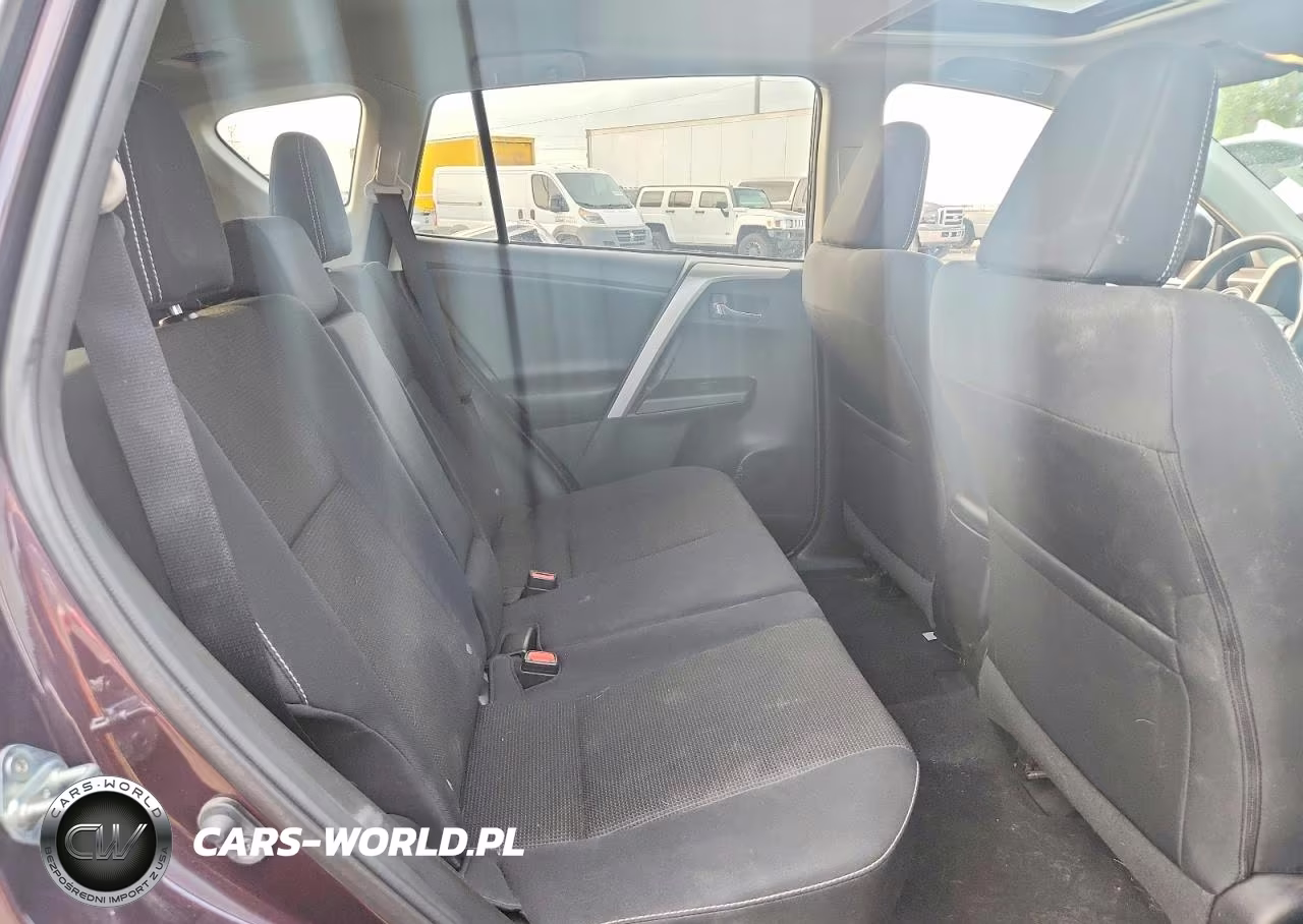 2016 Toyota Rav4 Xle VIN:2T3RFREV7GW453892 - 10