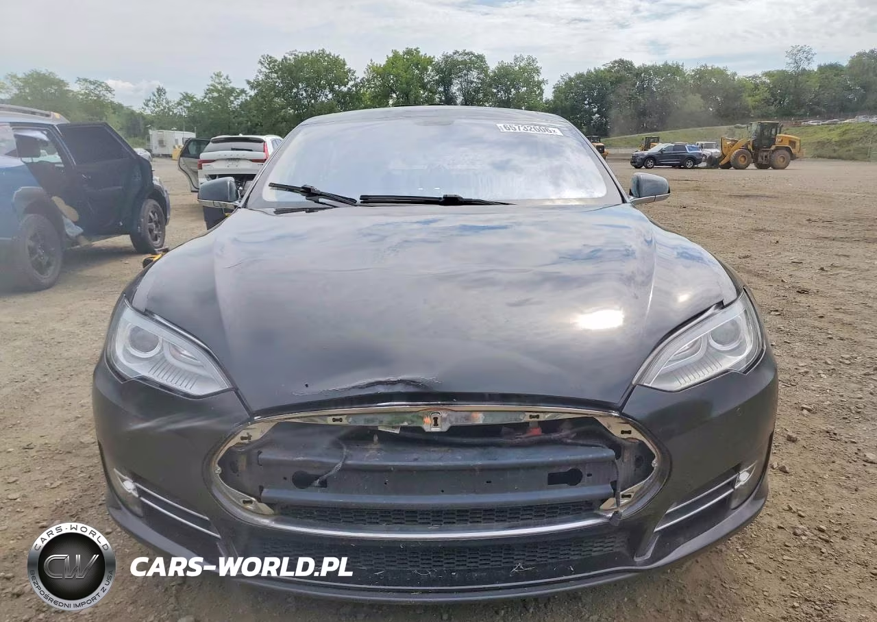 2014 Tesla Model S VIN:5YJSA1H11EFP50962 - 5