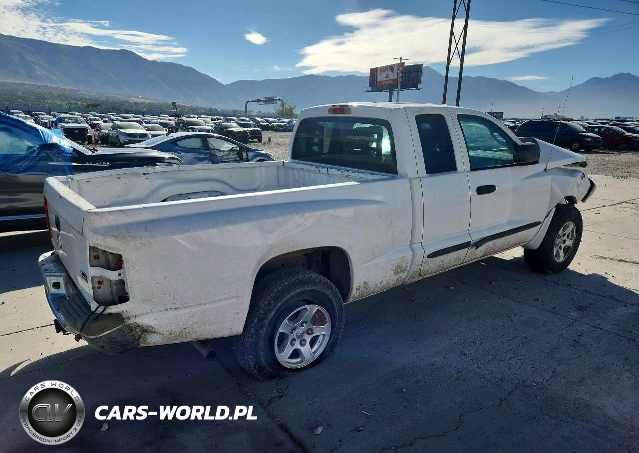 2005 Dodge Dakota Slt VIN:1D7HE42N05S147571 - 3
