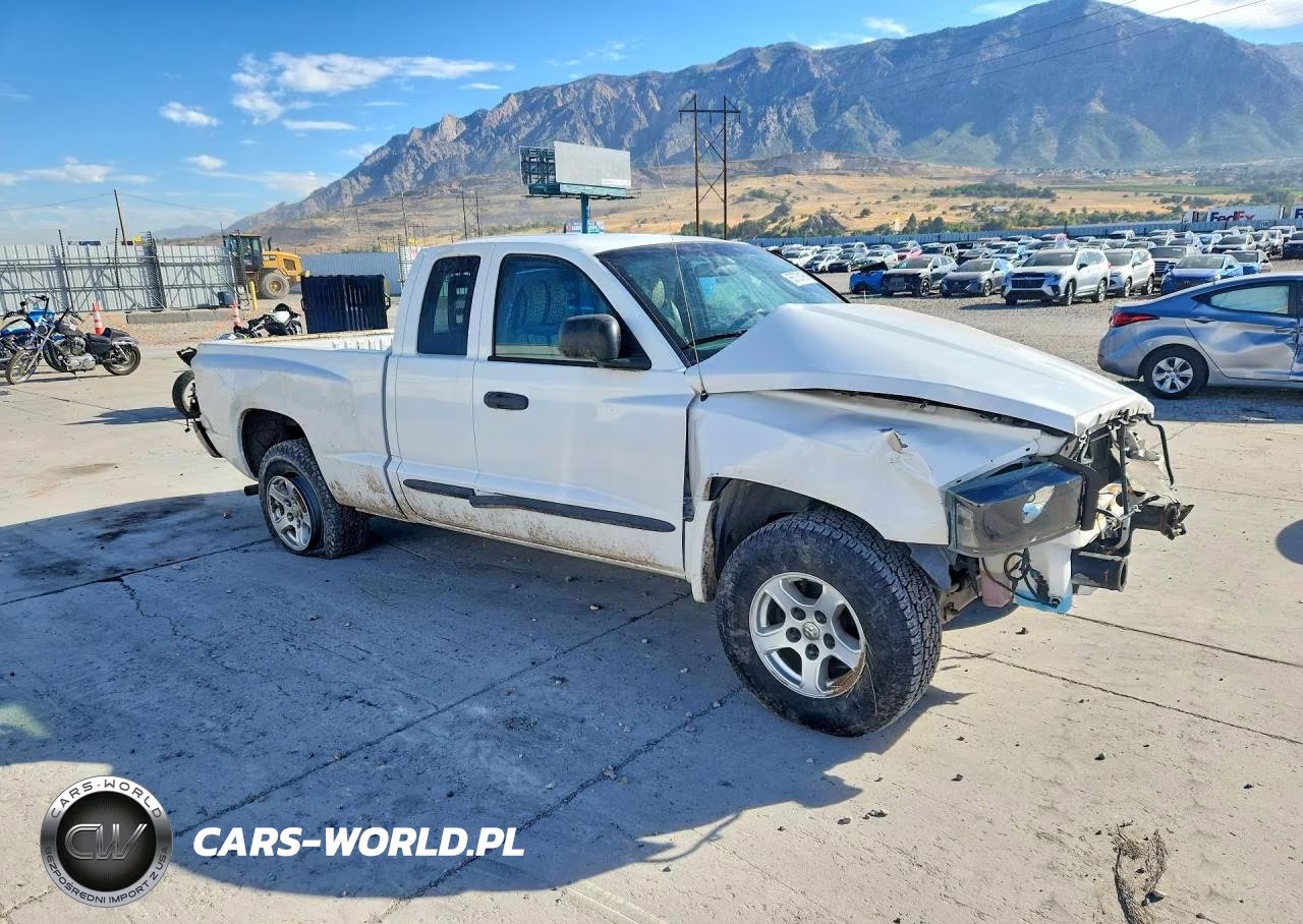 2005 Dodge Dakota Slt VIN:1D7HE42N05S147571 - 4