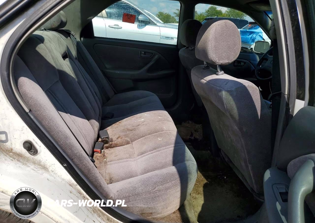 1999 Toyota Camry Le VIN:4T1BG22K6XU406345 - 10