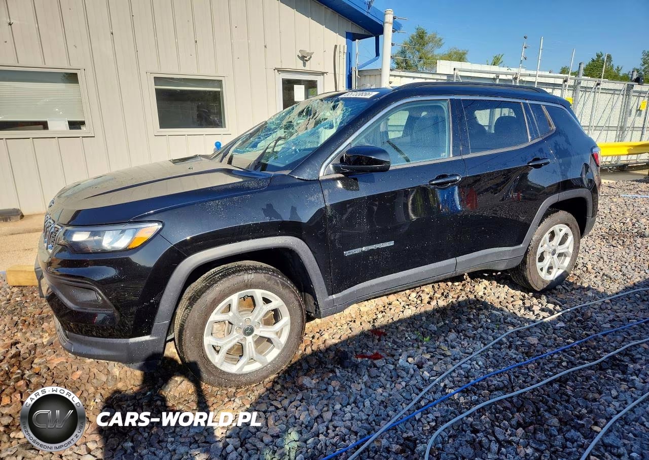 2025 Jeep Compass Latitude – zdjęcie 1 z 13