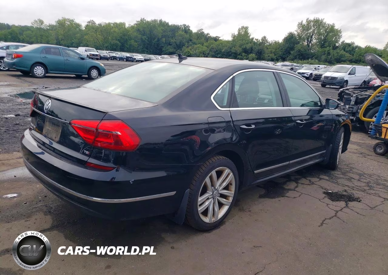 2016 Volkswagen Passat Sel VIN:1VWCT7A33GC062536 - 3