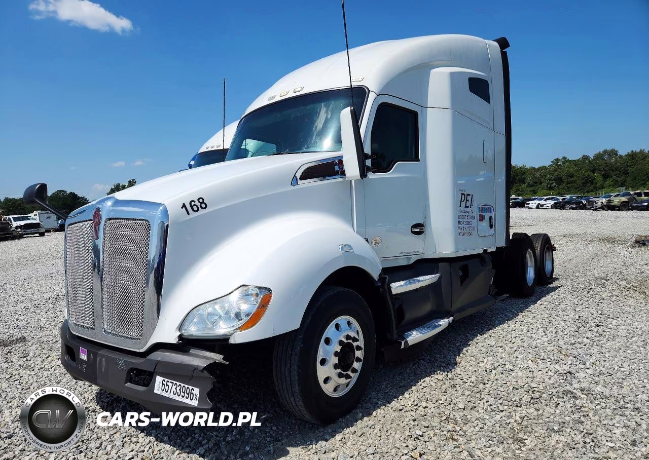 2017 Kenworth T680 Semi Truck