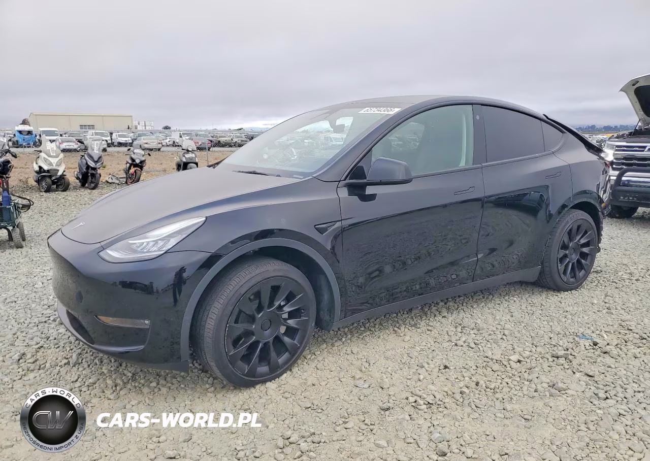 2022 Tesla Model Y – zdjęcie 1 z 13