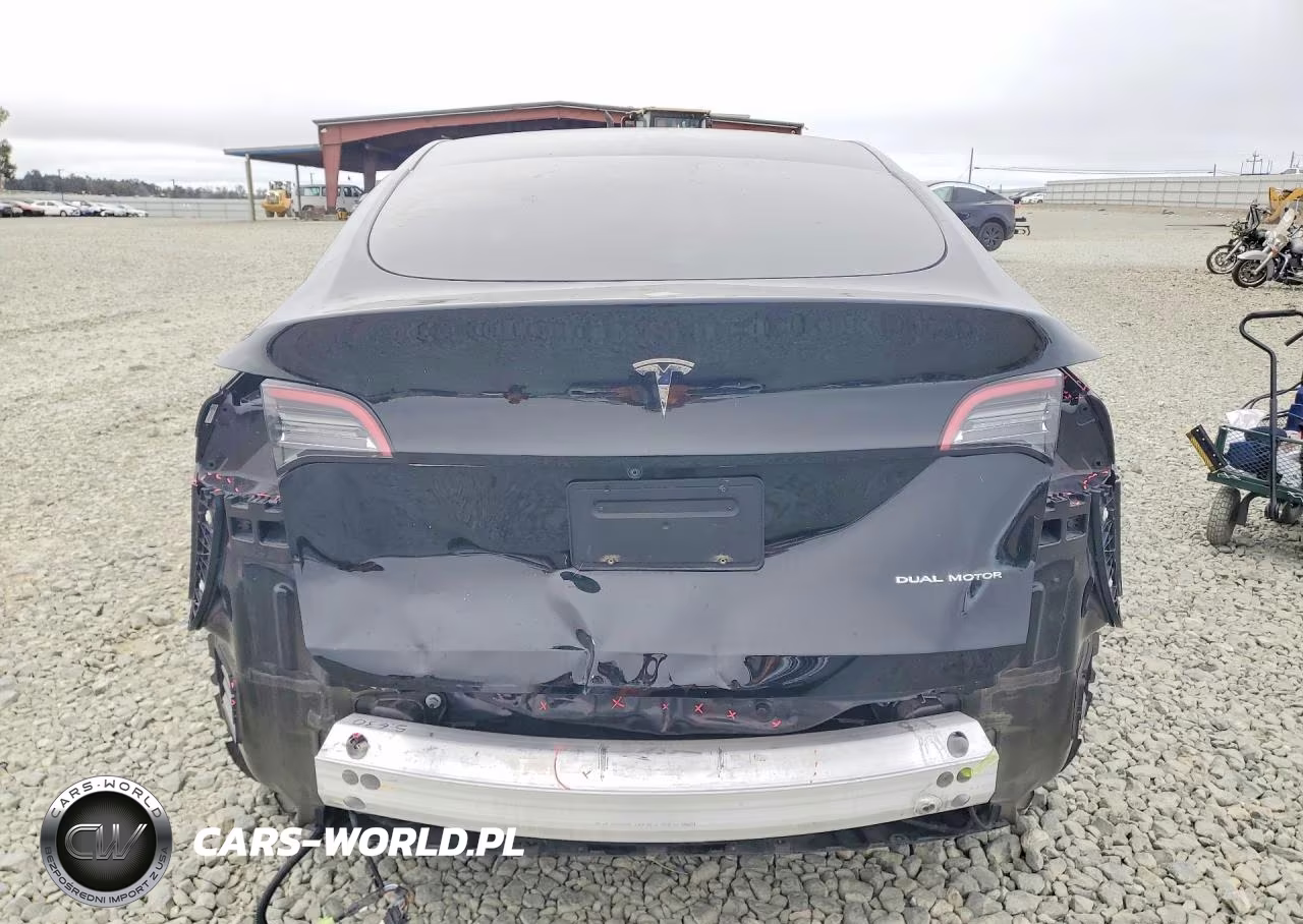 2022 Tesla Model Y VIN:7SAYGAEE7NF490036 - 6
