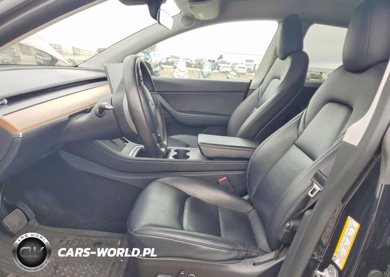 2022 Tesla Model Y VIN:7SAYGAEE7NF490036 - 7
