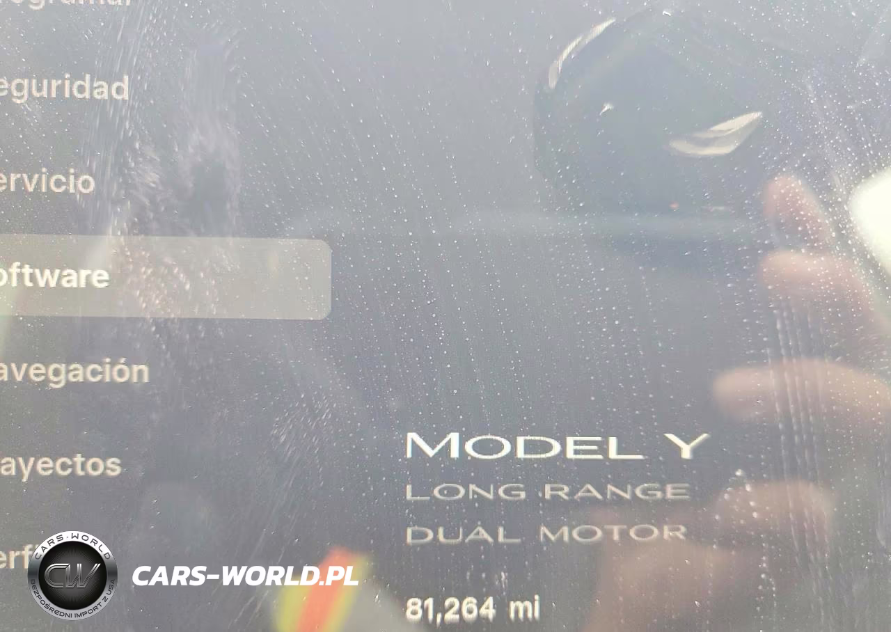2022 Tesla Model Y VIN:7SAYGAEE7NF490036 - 9