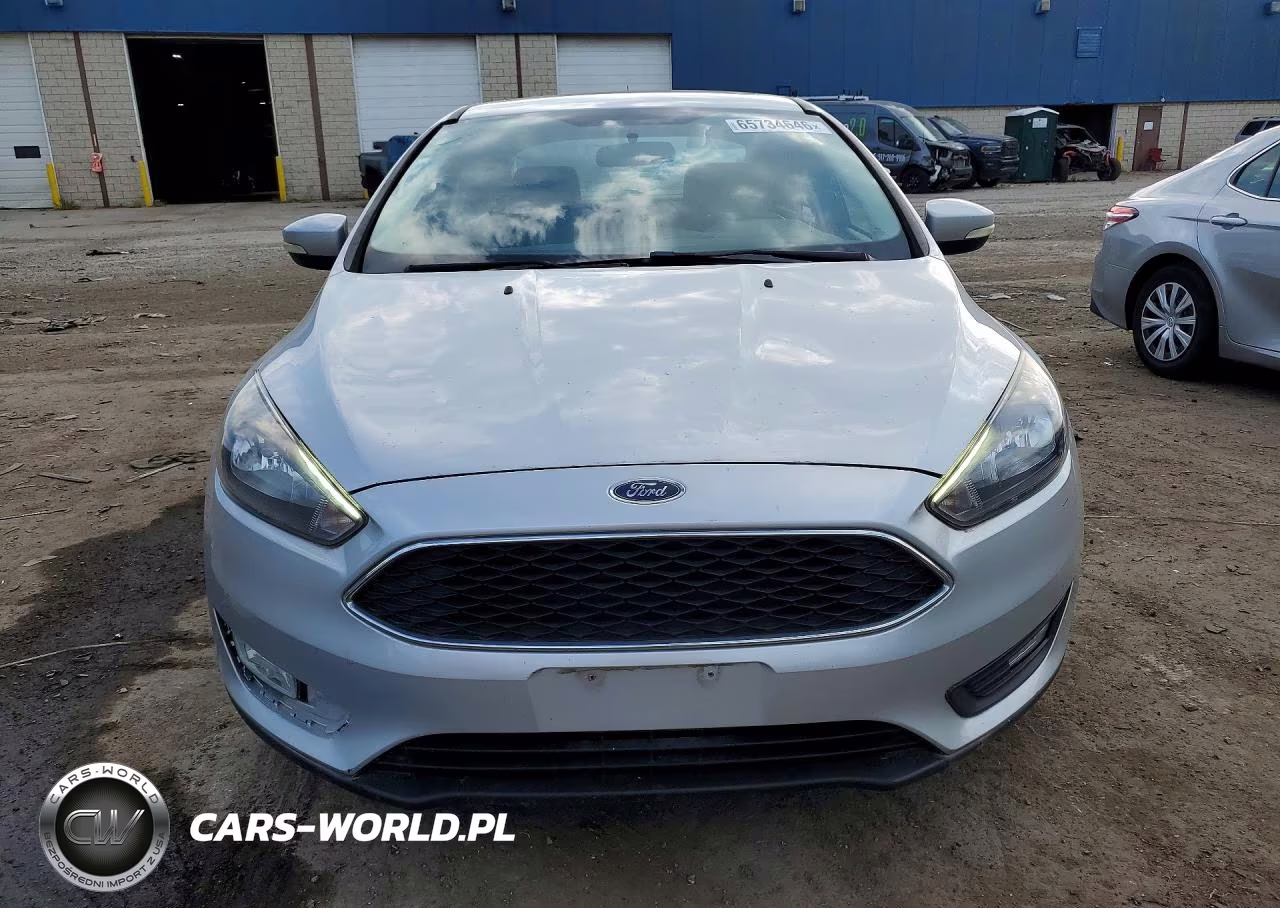 2018 Ford Focus Sel VIN:1FADP3H23JL242484 - 5