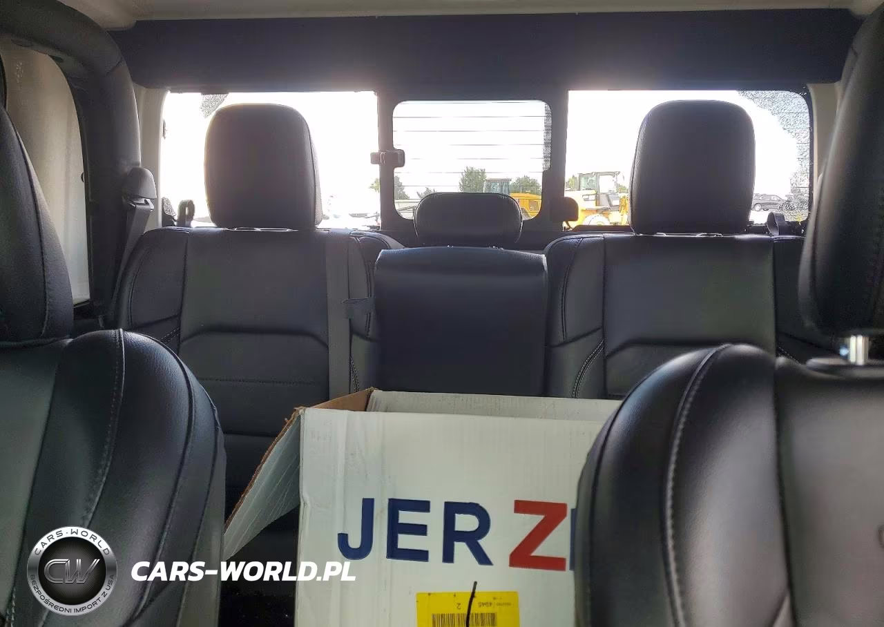 2020 Jeep Gladiator Overland VIN:1C6HJTFG5LL174680 - 10