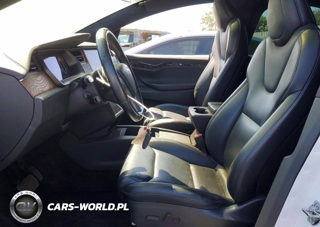 2020 Tesla Model X VIN:5YJXCBE22LF233895 - 7