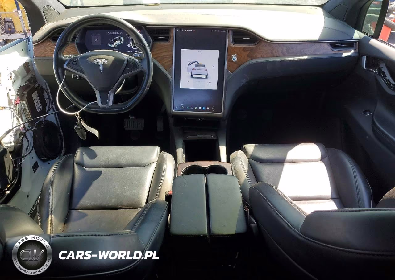2020 Tesla Model X VIN:5YJXCBE22LF233895 - 8
