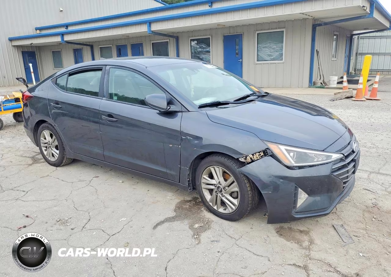 2020 Hyundai Elantra Sel VIN:5NPD84LF5LH553042 - 4