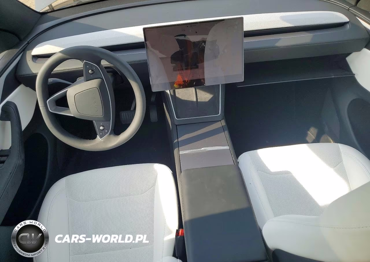 2026 Tesla Model Y VIN:7SAYGDEE3TA703365 - 8