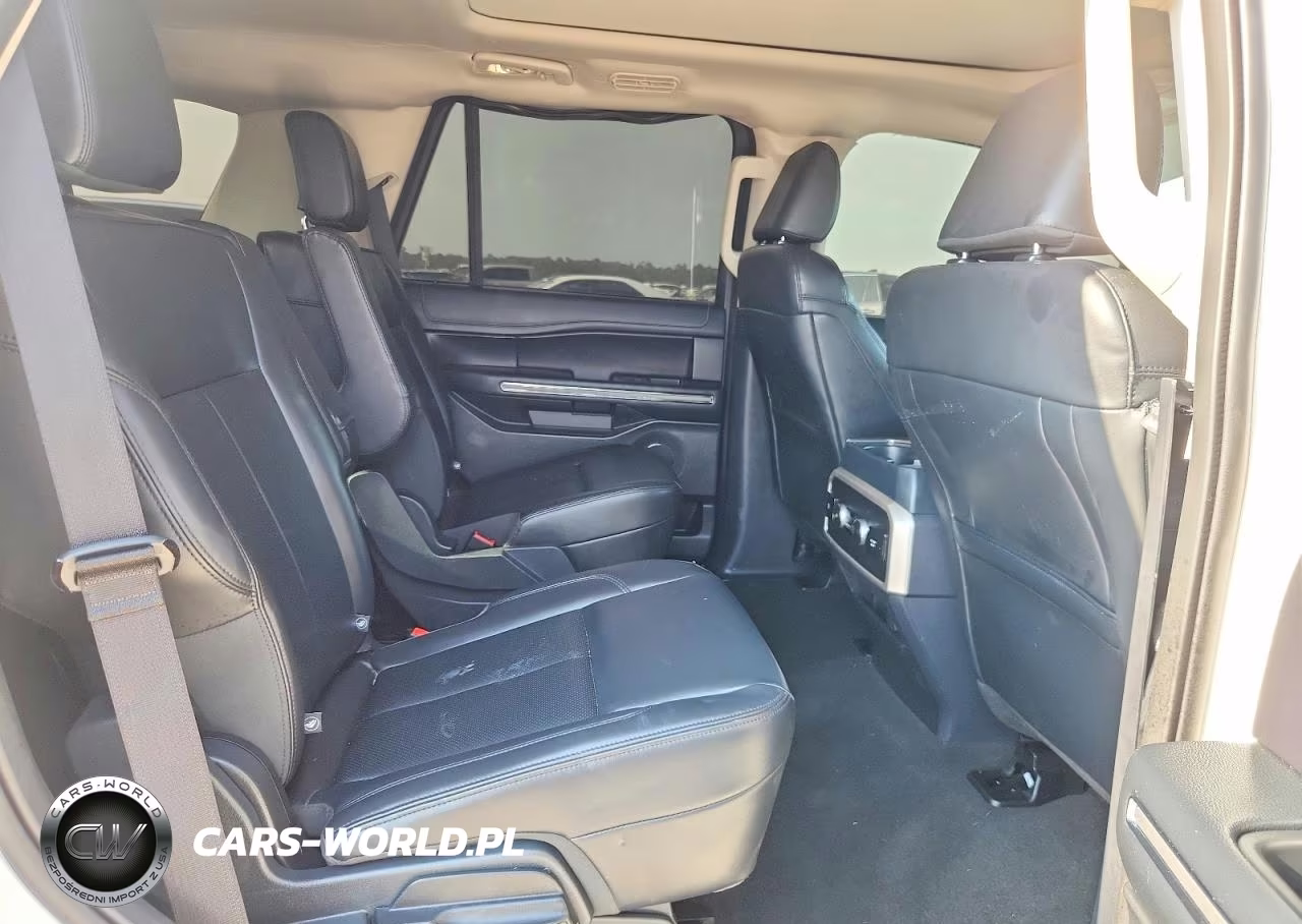 2024 Ford Expedition Xlt VIN:1FMJU1H8XREA98670 - 11