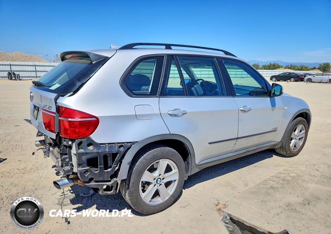 2012 BMW X5 xDrive35I VIN:5UXZV4C51CL988284 - 3