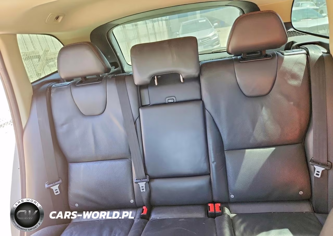2011 Volvo Xc60 T6 VIN:YV4902DZ3B2171602 - 10