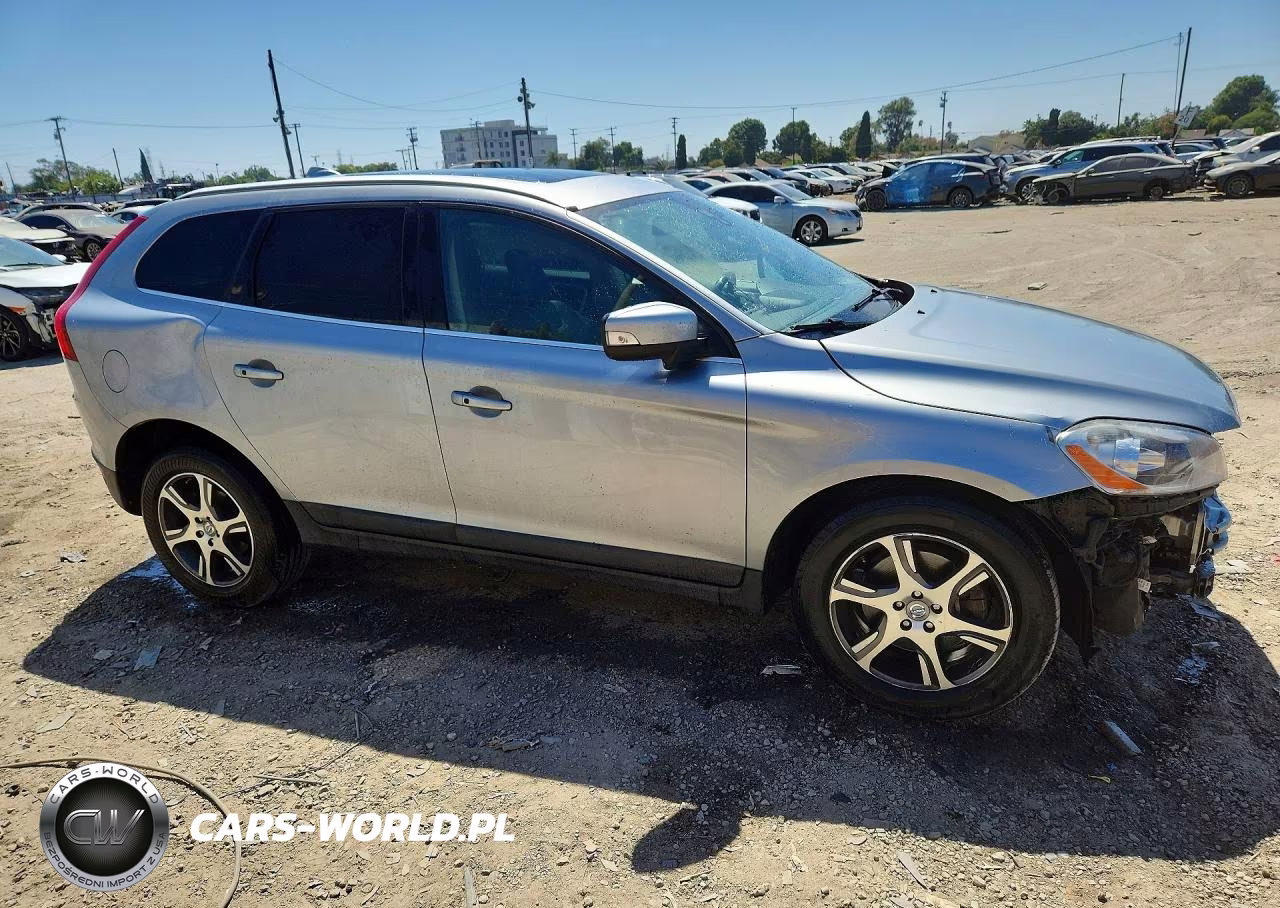 2011 Volvo Xc60 T6 VIN:YV4902DZ3B2171602 - 4