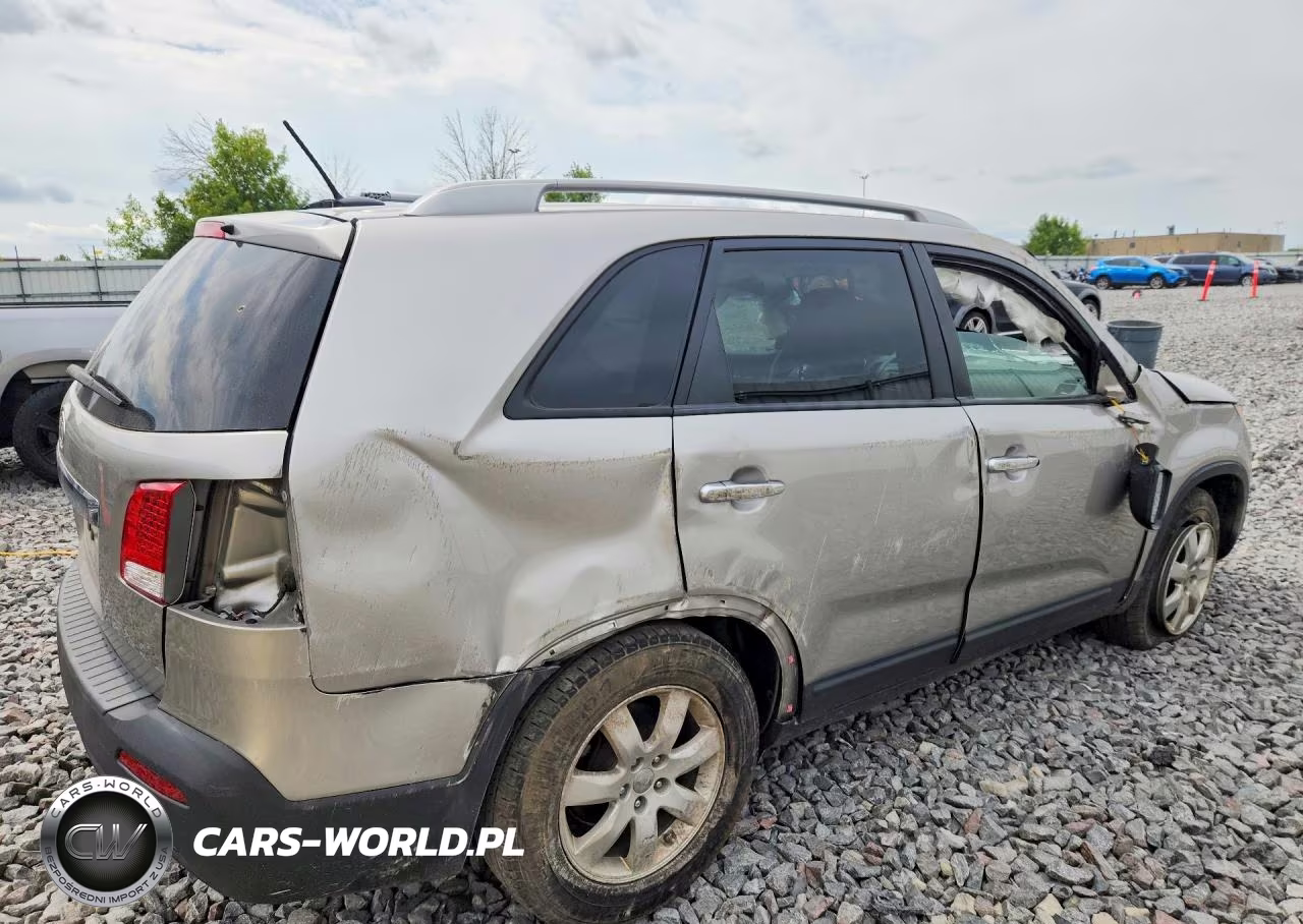 2012 Kia Sorento Lx VIN:5XYKT3A64CG282761 - 3