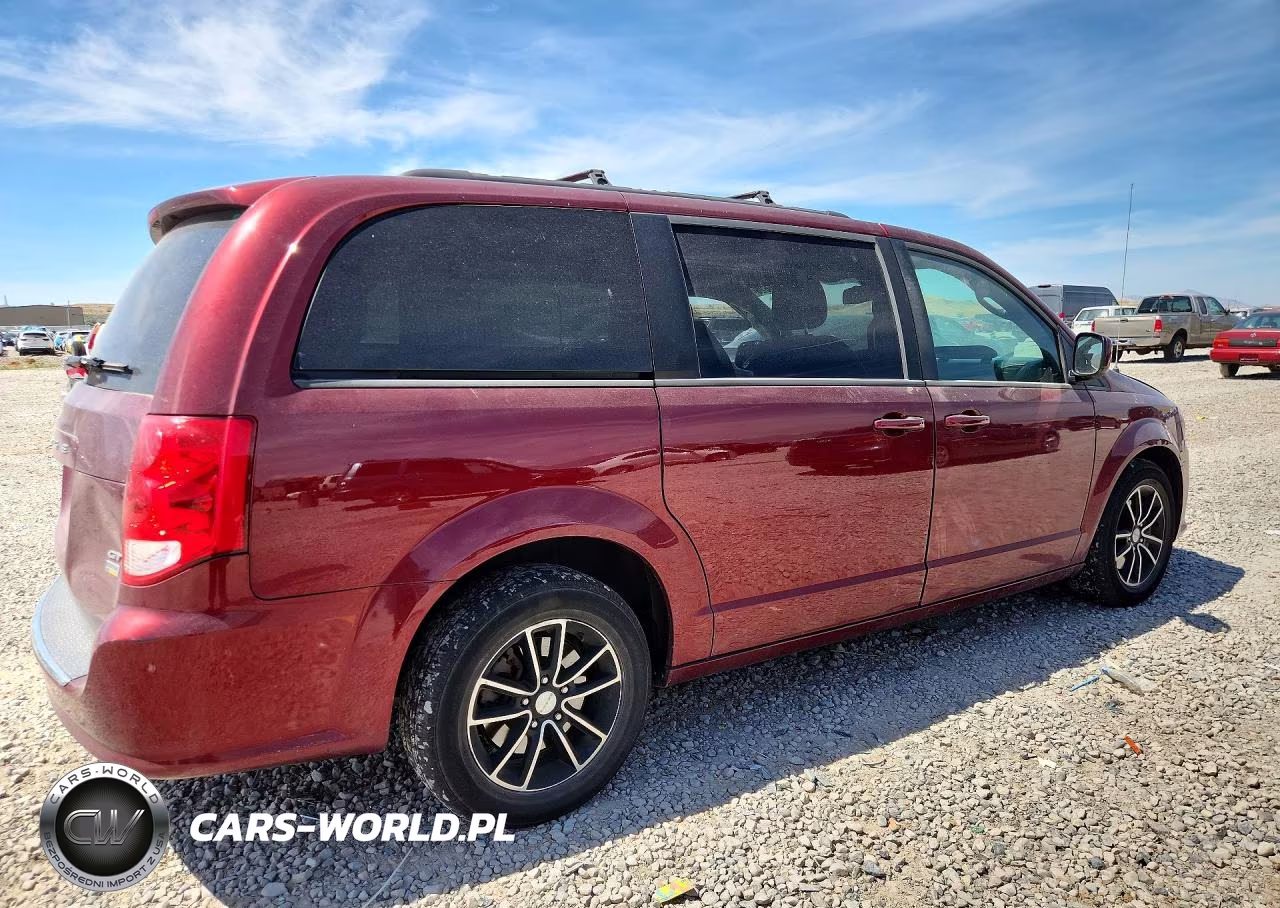 2019 Dodge Grand Caravan Gt VIN:2C4RDGEG6KR619883 - 3